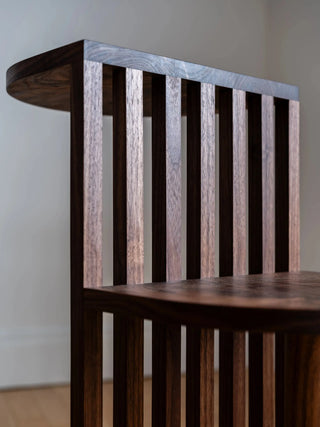 AUBE Table D'appoint - Noyer noir Le Tenon et la Mortaise  