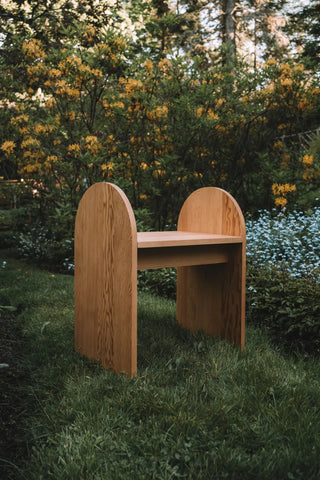 BUIS Stool & Side Table - Le Tenon et la Mortaise